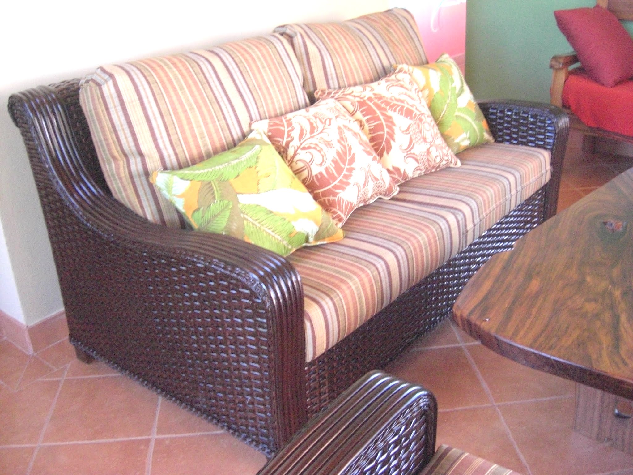 Rattan, Wicker and Bamboo | Fine Furniture of Sarchí